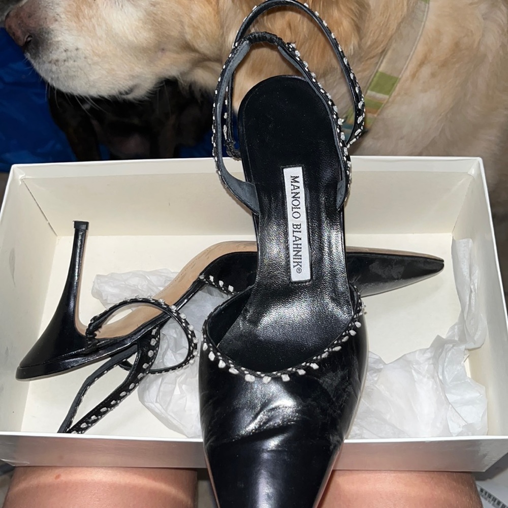 Manolo Blahnik Black Leather Pumps With White Trim